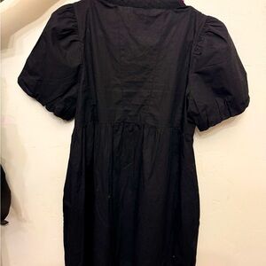 V-neck peplum dress black